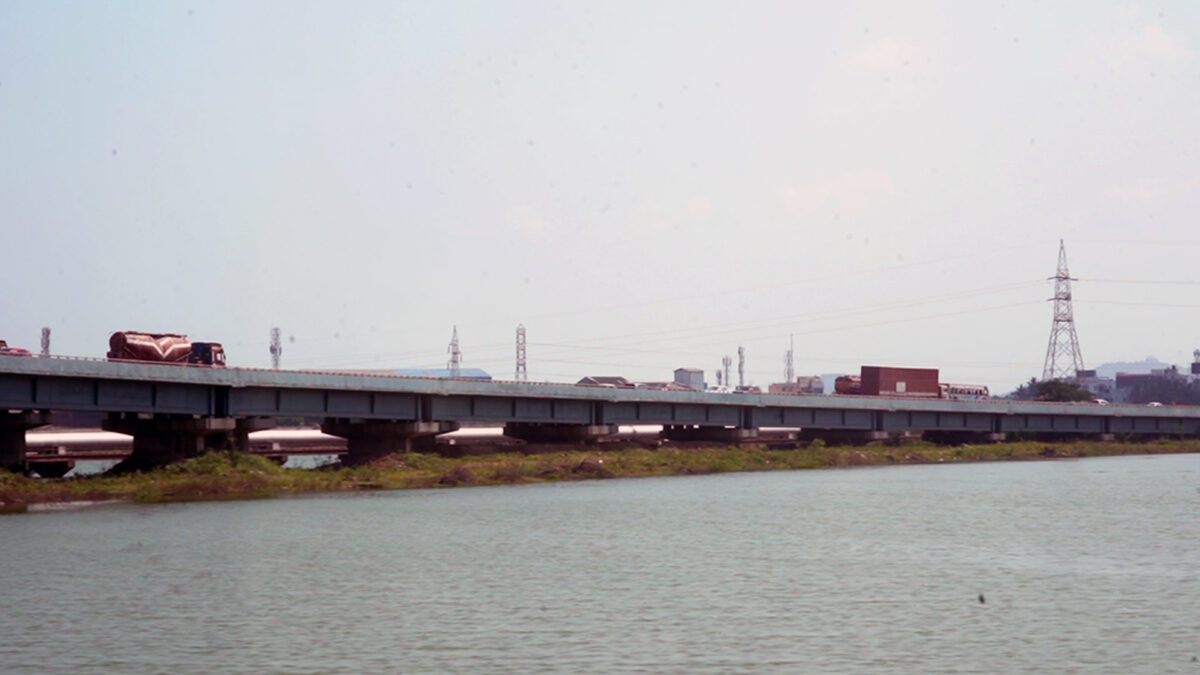 poonamallee one way cab